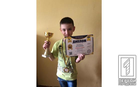 «Ліга талантів»: криворіжець отримав нагороду на мистецькому конкурсі