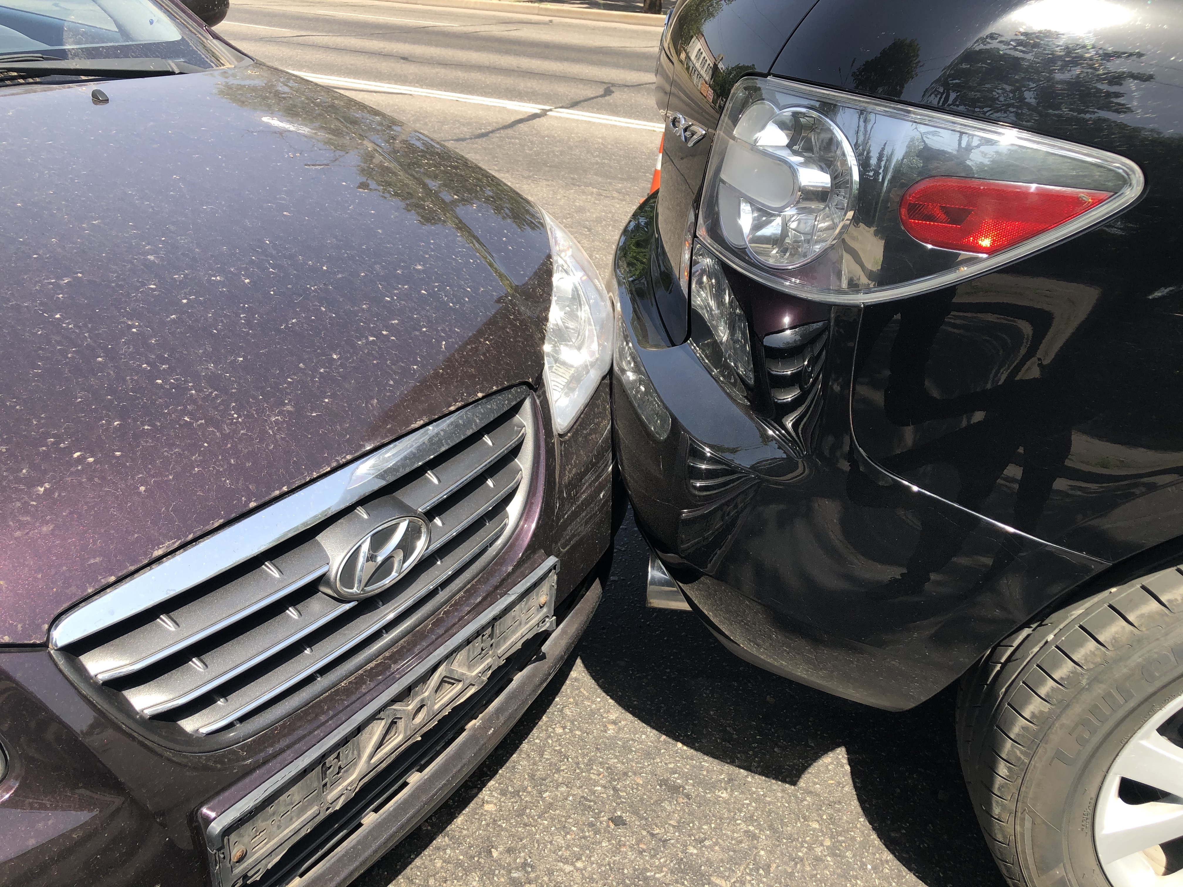 Не соблюдали дистанцию: в Кривом Роге столкнулись три автомобиля