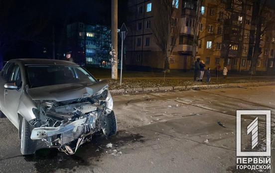 В Кривом Роге столкнулись две легковушки, пострадал ребёнок