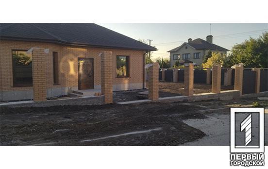 В Кривом Роге недовольный горожанин подстрелил рабочего на соседнем участке, где идёт строительство