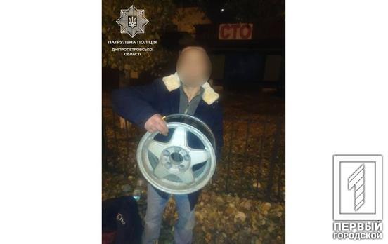 В Днепре патрульные задержали предполагаемого вора из Кривого Рога