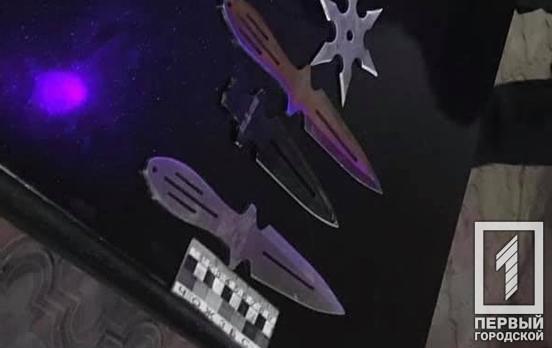 Бросался и угрожал ножом: в Кривом Роге полицейские задержали нетрезвого дебошира