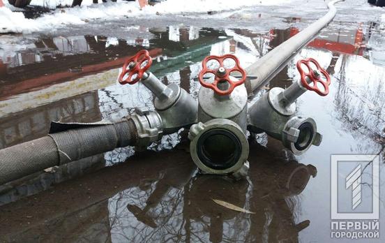 В Кривом Роге горел торговый ларёк