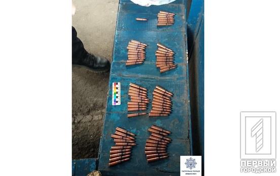 68 патронов: патрульные Кривого Рога остановили мужчину с боеприпасами