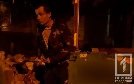 В Кривом Роге спасатели вынесли мужчину из горящего дома