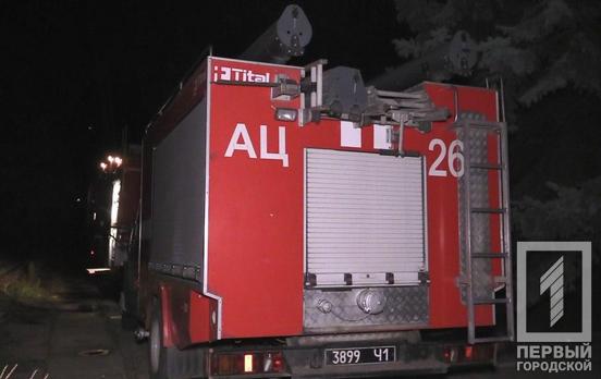 Ночью в Кривом Роге горел легковой Peugeot, обошлось без пострадавших