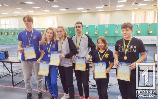 Попали в цель: спортсмены из Кривого Рога завоевали медали на чемпионате по пулевой стрельбе