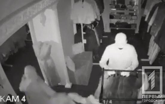 В Кривом Роге украли 14 норковых шуб (видео)