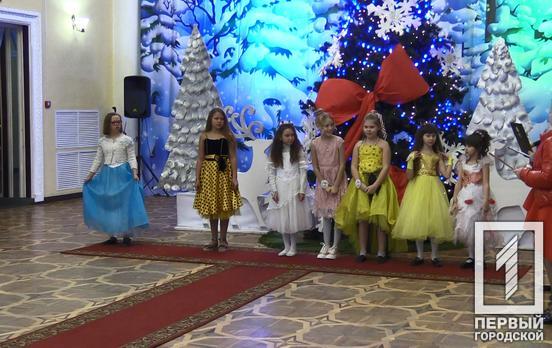 Щоб подарувати відчуття свята: у Кривому Розі влаштували святкову фотосесію та дефіле для дівчаток-переселенців