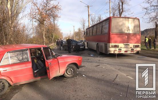 Полиция Кривого Рога разыскивают свидетелей аварии, в которой погиб человек