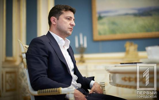Впервые с начала каденции Президента Зеленского большинство украинцев недовольны его действиями, – соцопрос