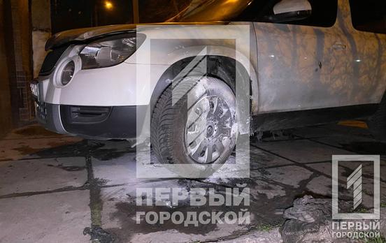 В Кривом Роге горел автомобиль