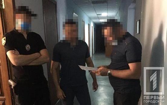 Дважды выстрелил в подростка: дело экс-полицейского из Кривого Рога передали в суд