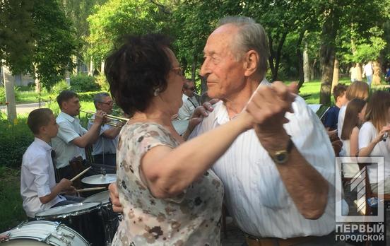 В Ингулецком районе Кривого Рога возобновили летние концерты духовых оркестров