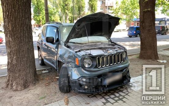 Tesla против Jeep: серьезная авария с пожаром в центре города