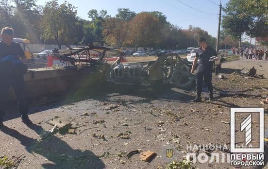 У Дніпрі вибухнув автомобіль, поліція розглядає серед можливих версію про теракт