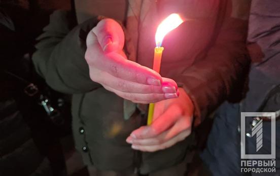 У Кривому Розі пластуни передали Віфлеємський вогонь усім охочим