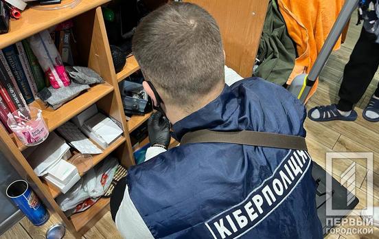 У Дніпрі викрили аферистів, що обманули мешканців області, продаючи неіснуючі товари в соцмережах