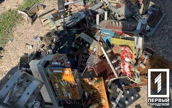 Поліцейські Кривого Рогу викрили осіб, причетних до крадіжок залізничних елементів