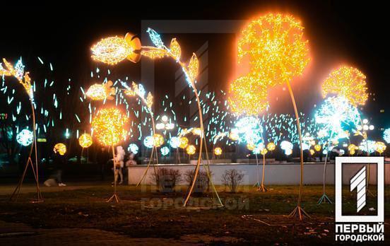 Місто у вогнях: у Кривому Розі почали вмикати святкове освітлення, – фоторепортаж