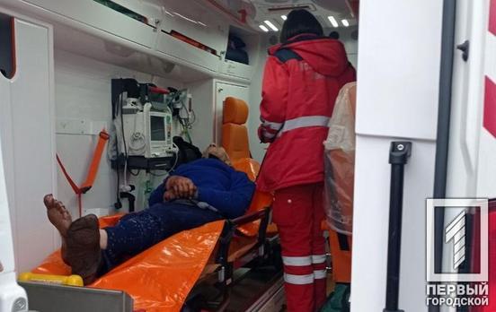 Патрульні поліцейські Кривого Рогу повернули додому дідуся, котрого розшукували чотири дні