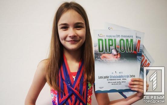 Юна криворізька спортсменка здобула 12 перемог на чемпіонатах з плавання у Чехії