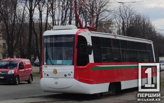 На Криворіжсталі лататимуть колії: як ходитимуть трамваї у квітні