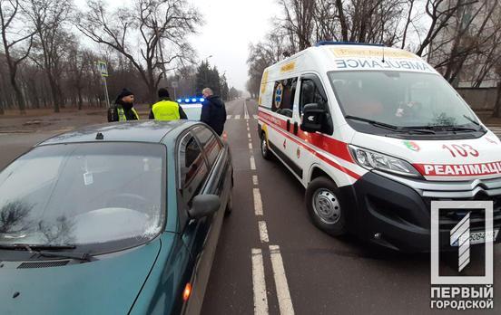 В Кривом Роге на пешеходном переходе легковушка сбила женщину