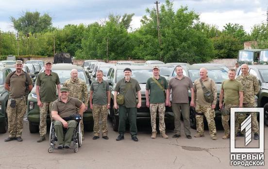 «Навряд чи в Україні є місто, де військовим надається така допомога, як в Кривбасі: протягом війни на потреби захисників спрямували понад 667 млн грн», – заступниця начальника Криворізької ВА Вікторія Третяк