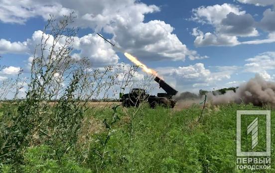 Масштабний ракетний обстріл здійснили росіяни по території України за минулу добу, пошкоджена цивільна інфраструктура