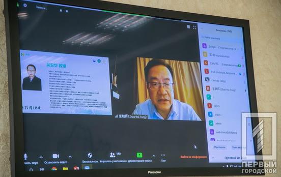 Медики Днепропетровщины провели телемост с китайскими коллегами