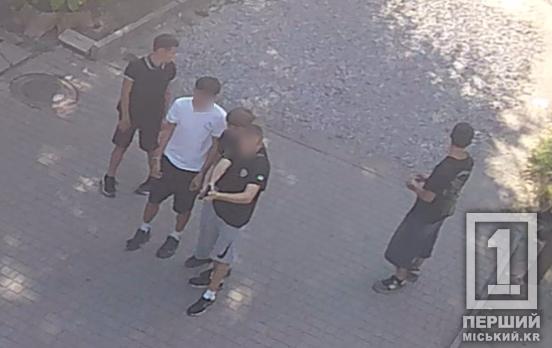 Жорстокі «розваги»: на 95 кварталі підлітки стріляти по птахах