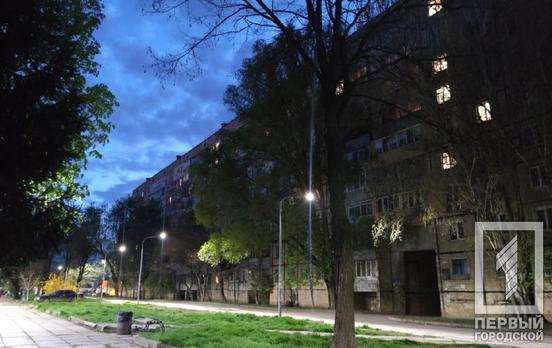 В ніч на 5 травня ворог не проводив активних обстрілів і атак, втратив контроль над кількома населеними пунктами на межі Миколаївської та Херсонської областей
