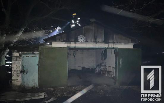 Поздно вечером недалеко от Кривого Рога горел пустой гараж