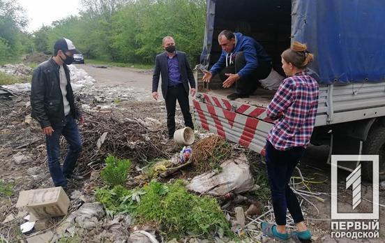 В Кривом Роге поймали «на горячем» двух горожан, которые выгружали мусор в неположенном месте