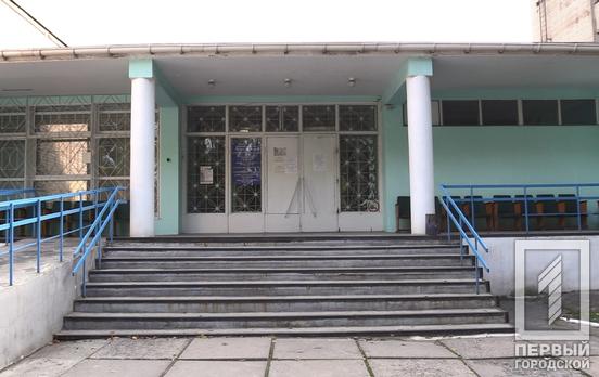 «А воз и ныне там»: в Кривом Роге спустя год так и не появился обещанный Президентом новый корпус онкоцентра