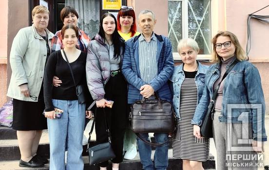 Виховуватимуться оточені турботою та підтримкою: дві юні криворіжанки влилися у нову родину