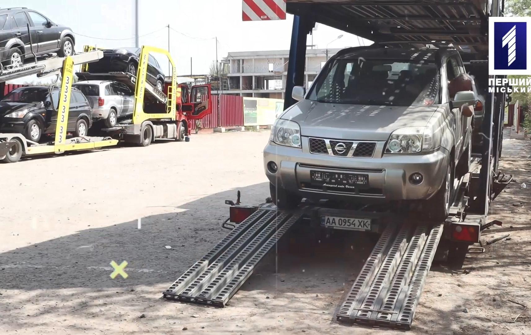 Автомобили на нужды криворожских армейцев