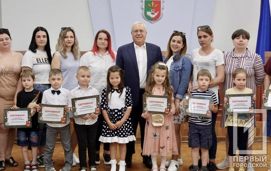 Ю