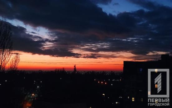 В ніч на 11 квітня ворог обстрілював село Криворізького району та окремі селища Херсонщини, - Генштаб