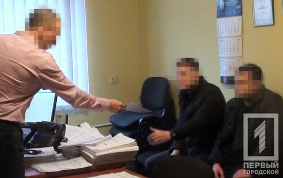 Вывез в лесополосу и смертельно травмировал: бывшему командиру взвода патрульной полиции Кривого Рога сообщили о подозрении