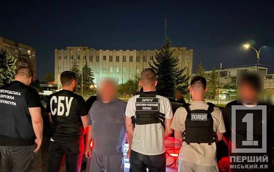Брали по 10 тисяч доларів за втечу за кордон: на Закарпатті затримали двох переправників, один із них — криворіжець