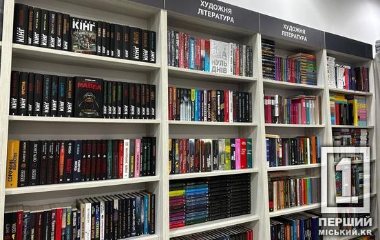 Книгарні популярніші за бібліотеки: що показало нове дослідження в Україні