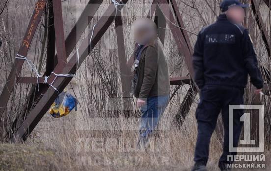 Трагедія у Тернівському районі: на електроопорі виявили тіло чоловіка