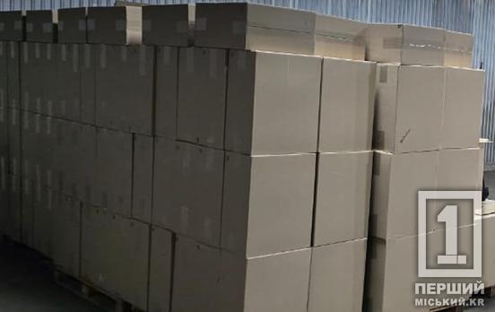 Сотні тисяч упаковок контрафактних цигарок і мільйонні прибутки: БЕБ ліквідувало підпільний тютюновий бізнес на Дніпропетровщині