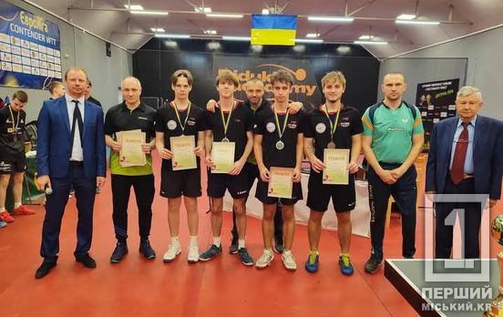 Отримали «квитки» на міжнародні змагання: тенісисти з Кривого Рогу відзначилися на Чемпіонаті України