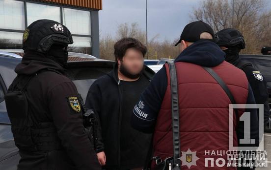 «Квиток» у нове життя за 10 тисяч доларів: на Дніпропетровщині затримали ділка, який «допомагав» ухилянтам