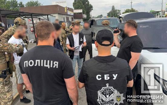 Мільйонні прибутки та десятки обшуків: у Дніпрі ліквідували два потужні наркоугруповання
