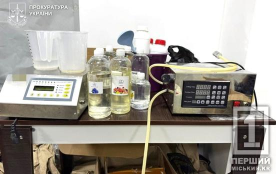 Заробляли на українських курцях, що не знають поняття «фальсифікат»: правоохоронці прикрили схему з електронними цигарками на 14,5 млн грн