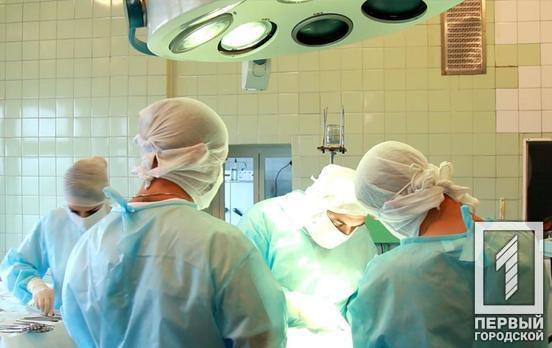 Военнослужащего из Кривого Рога, которого ранили в зоне ООС, прооперируют в областной больнице